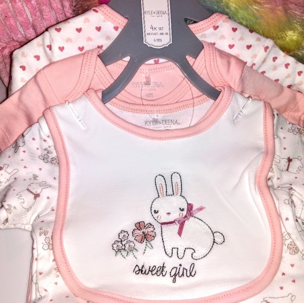 ▶️Consign on 5/8◀️ 🐰4pc Sweet Girl Set